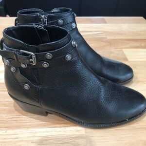 HALOGEN Women’s Lodi Black Leather Studded Ankle Bootie size 5